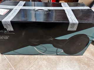 Patinete eléctrico con soporte kart