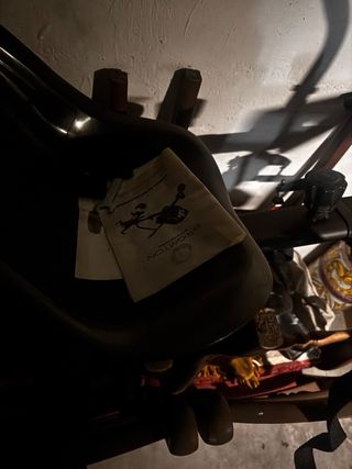 Patinete eléctrico con soporte kart