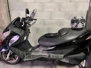 Suzuki Burgman 200cc