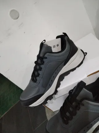 Scarpe sportive uomo N.42