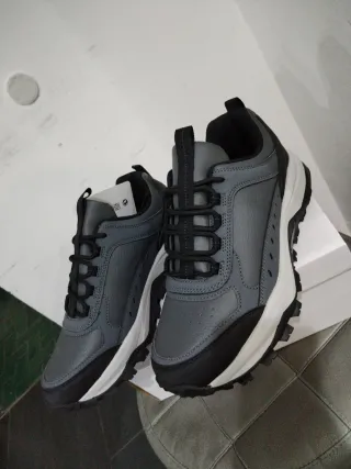 Scarpe sportive uomo N.42