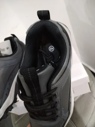 Scarpe sportive uomo N.42