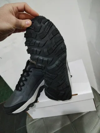 Scarpe sportive uomo N.42