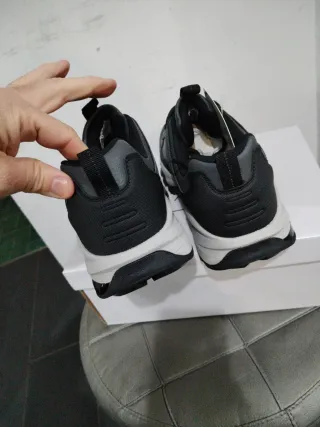 Scarpe sportive uomo N.42