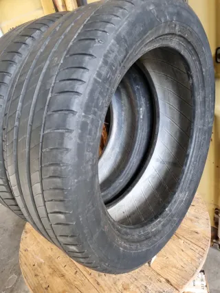 Se vende 2 Neumáticos en perfecto estado