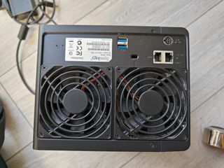 Synology DS414 + 8TB WD RED