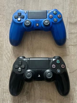 PS4 Slim 500GB + 2 Mandos