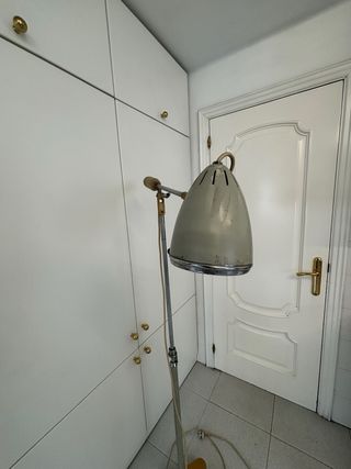 Lámpara clínica AGI-IMSA antigua