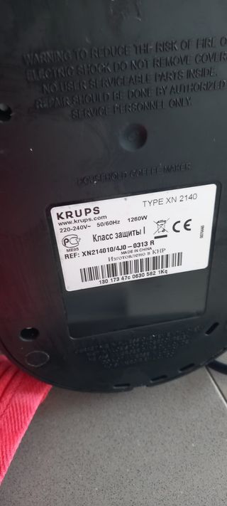 Cafetera Nespresso Krups Beige y Negra