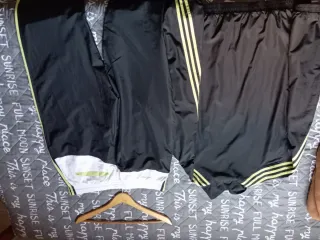 Conjunto Adidas Chandal Negro y Amarillo