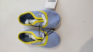 Zapatillas Merkal Talla 20 Rayas Azules