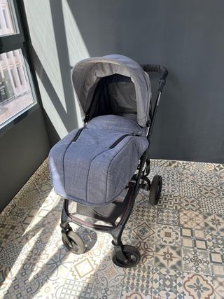 Carro bebé y silla paseo Valco Baby 2 en 1