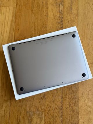 MacBook 12” Pantalla Retina. Color Plata