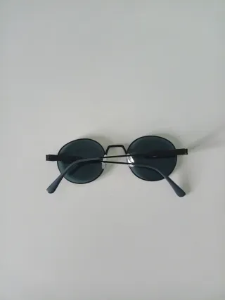 Gafas de sol Pull&Bear redondas negras
