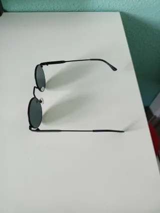 Gafas de sol Pull&Bear redondas negras