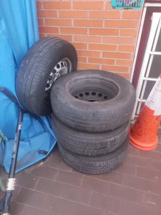 Rueda de coche Michelin (r15)