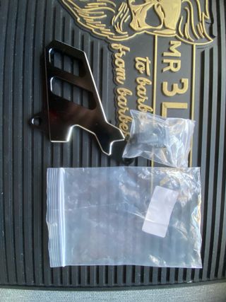 Protector piñón Suzuki LTZ 400