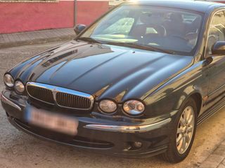 Jaguar X-Type 2.5 V6 Executive (Automático)