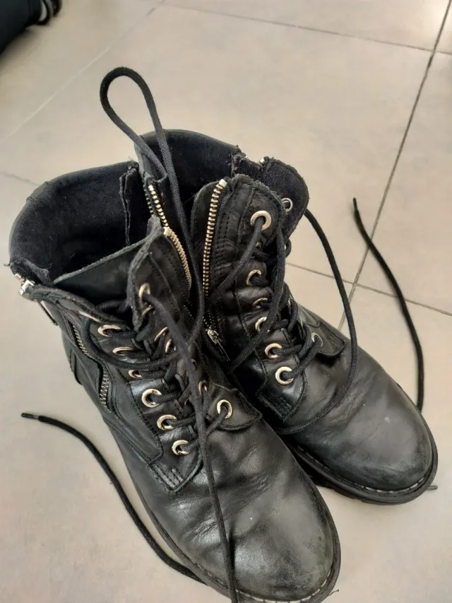 Botas militares negras talla 38