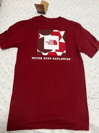 Camiseta The North Face. Nueva.