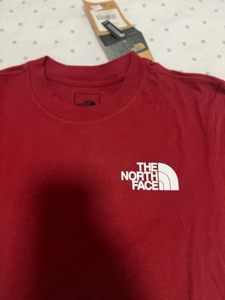 Camiseta The North Face. Nueva.
