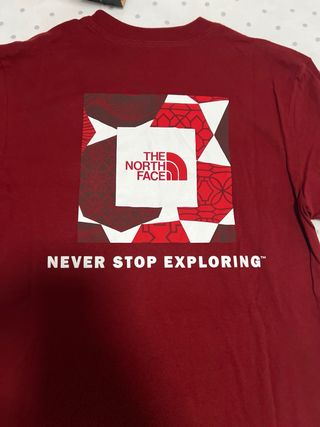 Camiseta The North Face. Nueva.