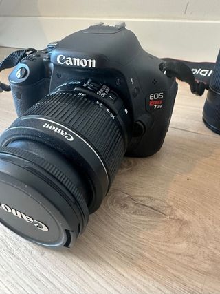 Canon EOS Rebel T3i + 2 Lentes + Cargador