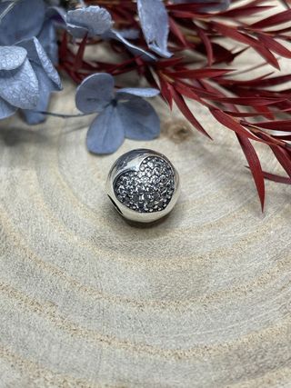 ✨Charm Clip Esfera Corazon