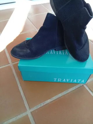 Botines de ante negros