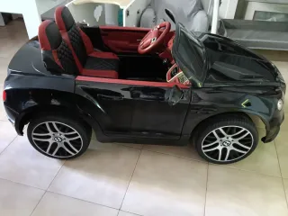 Coche eléctrico infantil Bentley negro