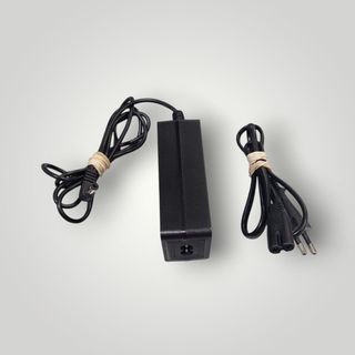 PIANO DIGITAL MUSTAR MOD. LP 135 + CARGADOR + FUNDA