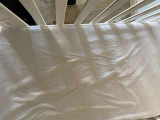 Cuna blanca de madera