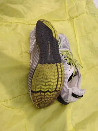 Zapatillas Saucony Correr Gris Blanco Amarillo