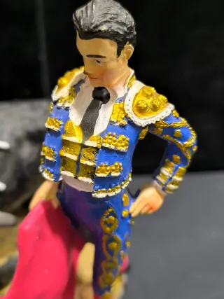 Figura Torero y Toro Resina