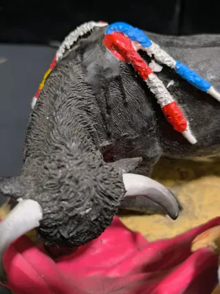 Figura Torero y Toro Resina