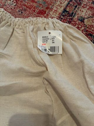 Falda beige talla 6