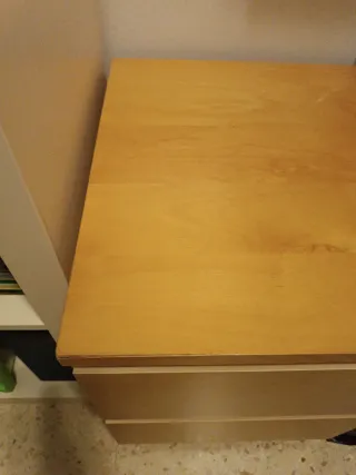 Mesita de noche grande de madera Ikea