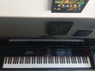 Piano Vertical Kingsburg - Buen Estado