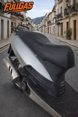 Scooter Daelim 125cc – Año 1999 – Motor averiado