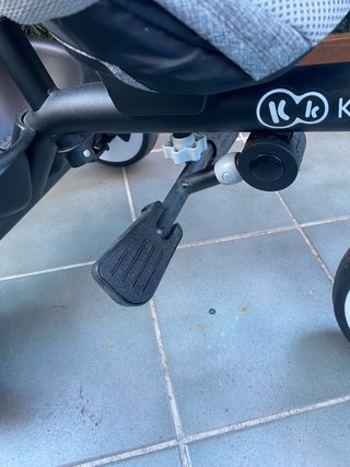 Triciclo evolutivo Kinderkraft gris
