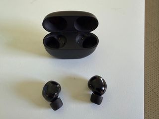 Auriculares inalámbricos negros