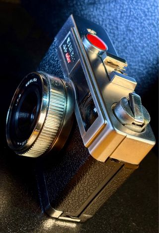 Cámara Werlisa Club Color Plata y Negra