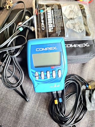 Compex Fit 3.0 con electrodos extra