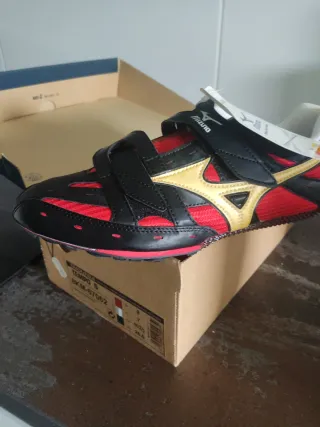 Zapatillas Atletismo Mizuno Talla 40.5