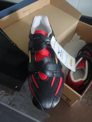 Zapatillas Atletismo Mizuno Talla 40.5