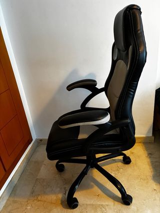 Silla Gaming Negra y Gris