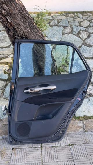 Puerta Trasera Derecha Toyota Auris 2008