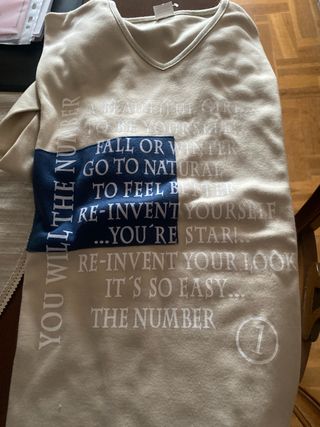 Camiseta Beige A Beautiful Girl