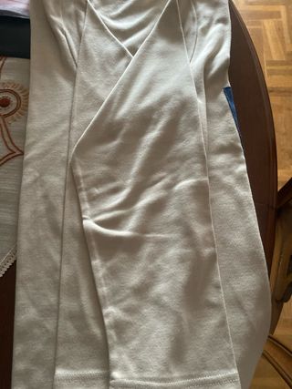 Camiseta Beige A Beautiful Girl