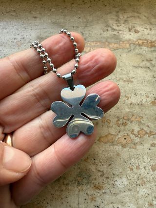 Collana con ciondolo quadrifoglio